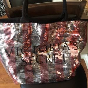Victoria’s Secret Travel Bag